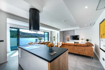 Coastal Villa with Infinity Pool in Slano