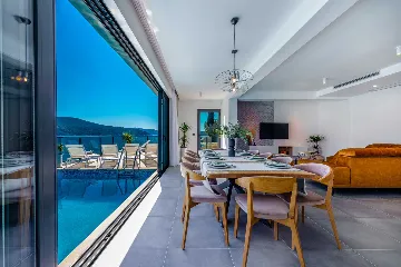 Coastal Villa with Infinity Pool in Slano