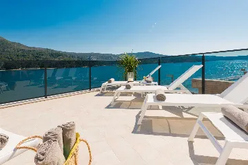 Coastal Villa with Infinity Pool in Slano