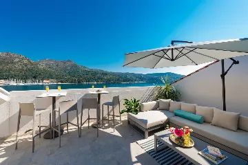 Coastal Villa with Infinity Pool in Slano