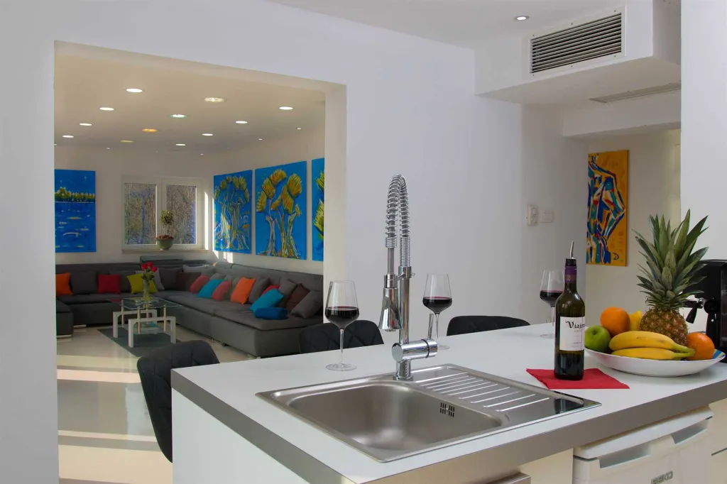 Contemporary Villa with Pool and Garden in Crikvenica