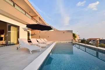 Modern Villa with Heated Pool in Makarska