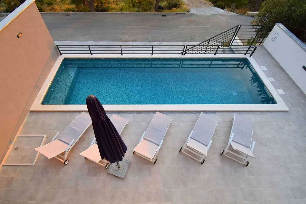 Modern Villa with Heated Pool in Makarska