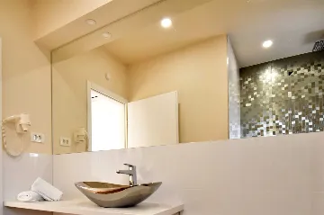 Modern Villa with Heated Pool in Makarska