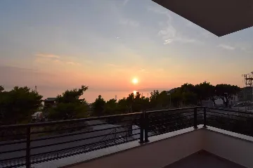 Modern Villa with Heated Pool in Makarska