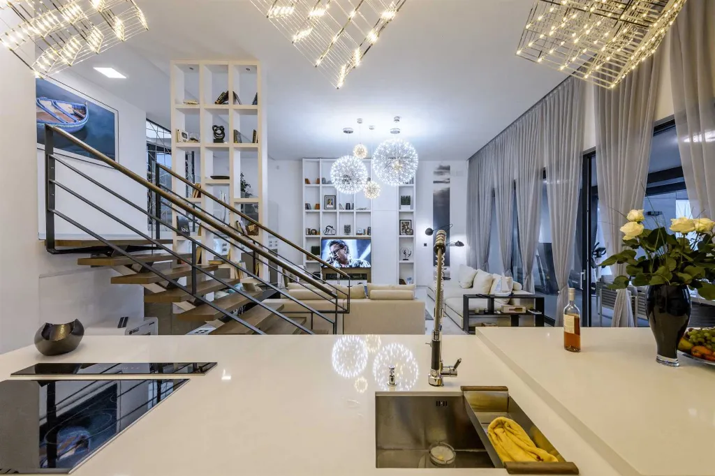 Spacious Contemporary Villa with Pool in Crikvenica