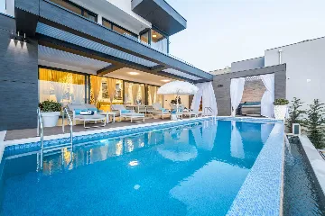 Spacious Contemporary Villa with Pool in Crikvenica