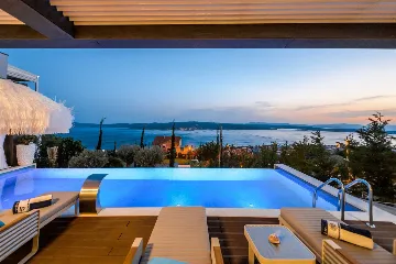 Spacious Contemporary Villa with Pool in Crikvenica