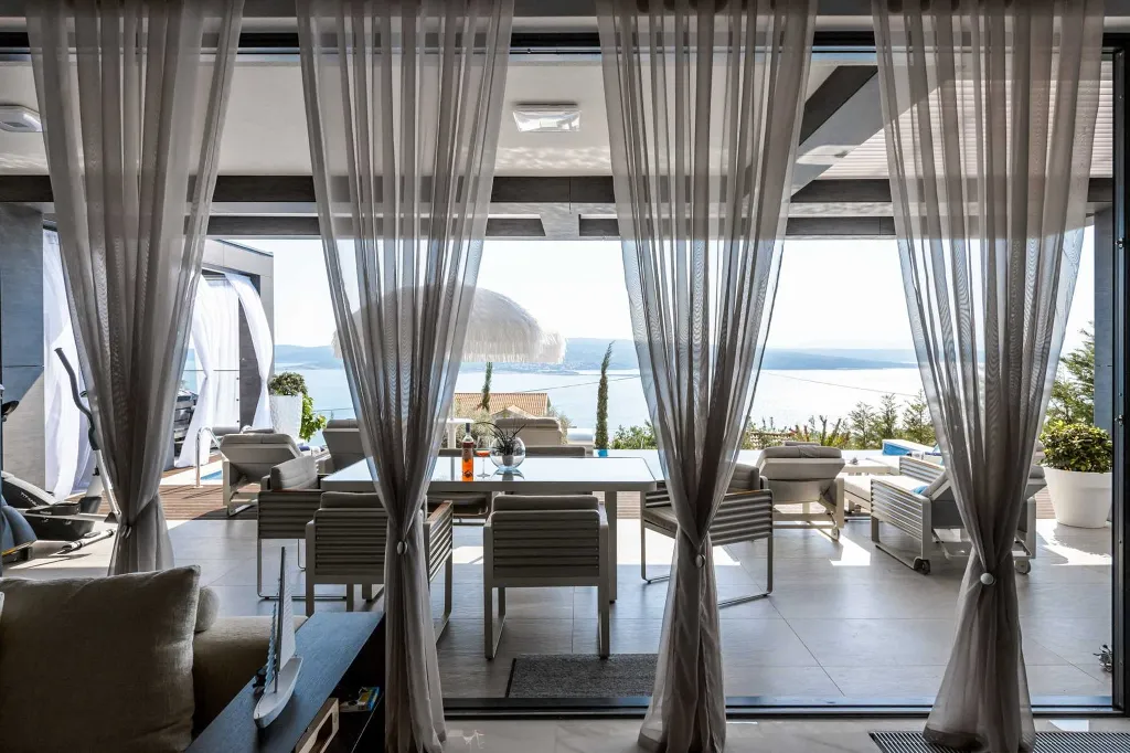 Spacious Contemporary Villa with Pool in Crikvenica