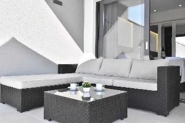 Contemporary Villa with Heated Pool in Makarska