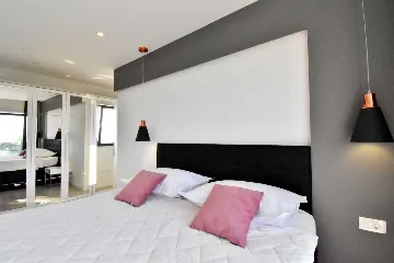 Contemporary Villa with Heated Pool in Makarska