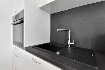 Contemporary Villa with Heated Pool in Makarska