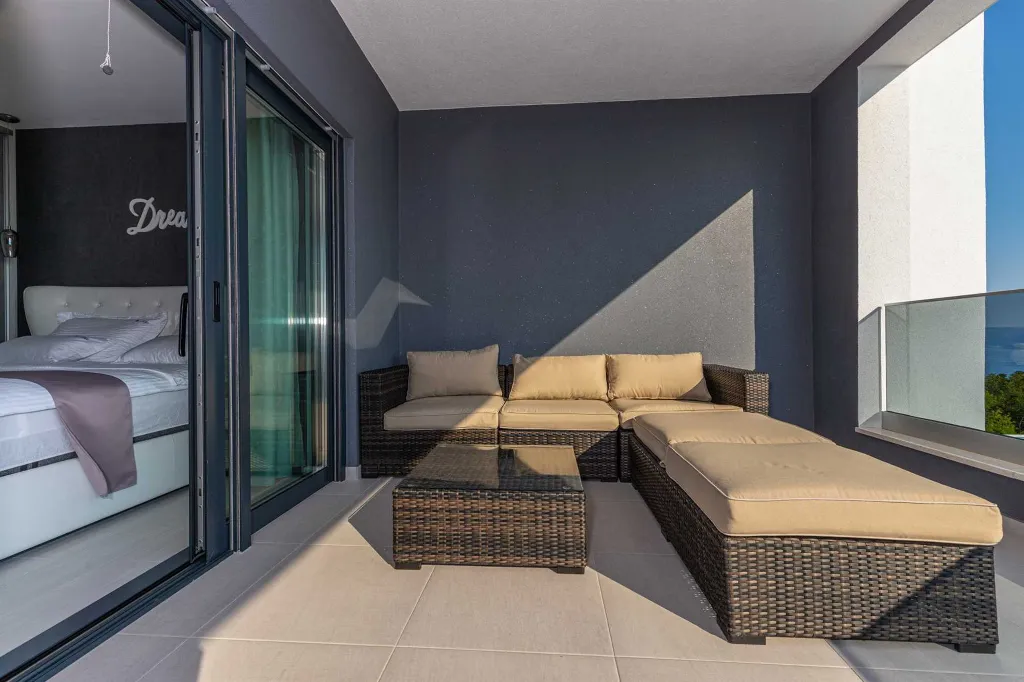 Modern Hilltop Villa with Pool in Crikvenica