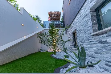 Modern Hilltop Villa with Pool in Crikvenica