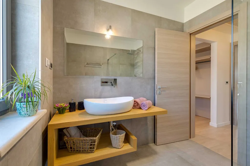 Contemporary 3-Bedroom Villa with Pool in Tar Vabriga