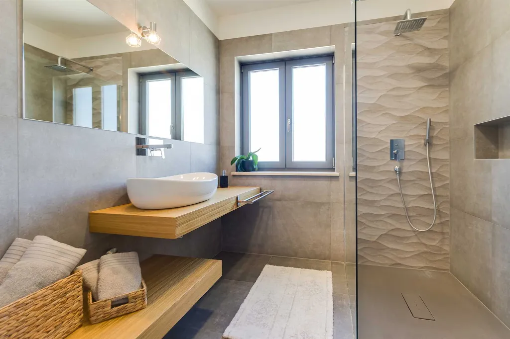 Contemporary 3-Bedroom Villa with Pool in Tar Vabriga