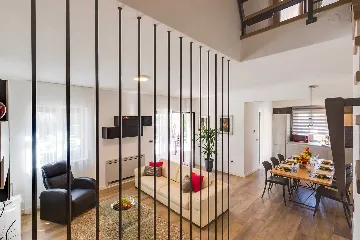 Contemporary 3-Bedroom Villa with Pool in Tar Vabriga