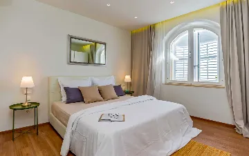 Seaside Retreat Villa with Pool, Selca