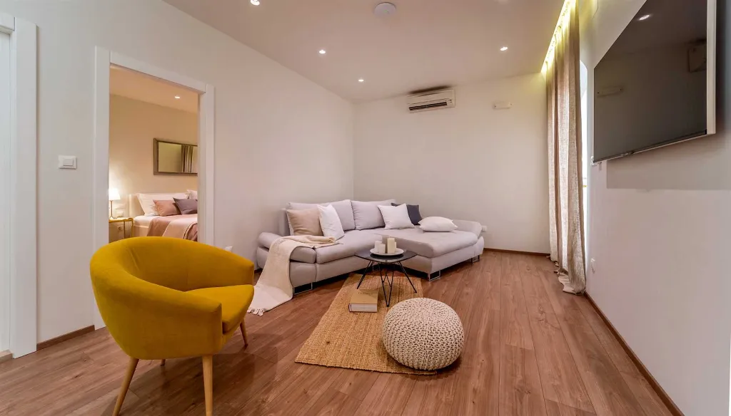 Seaside Retreat Villa with Pool, Selca