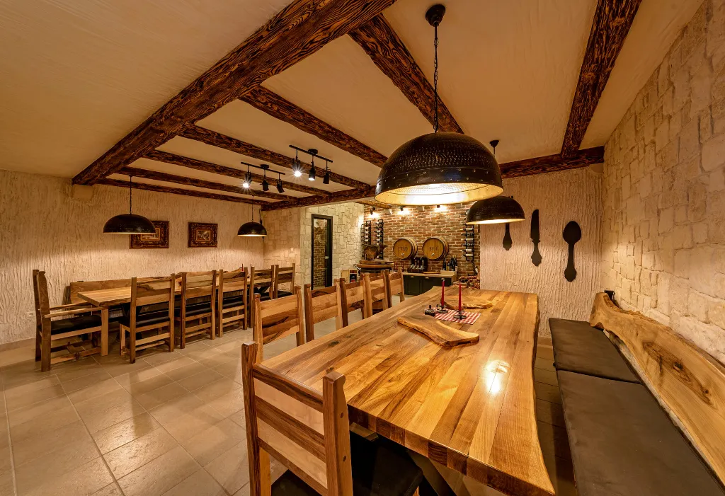 Contemporary 4-Bedroom Villa with Pool in Marina
