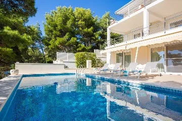 Seaside Villa with Pool in Primošten