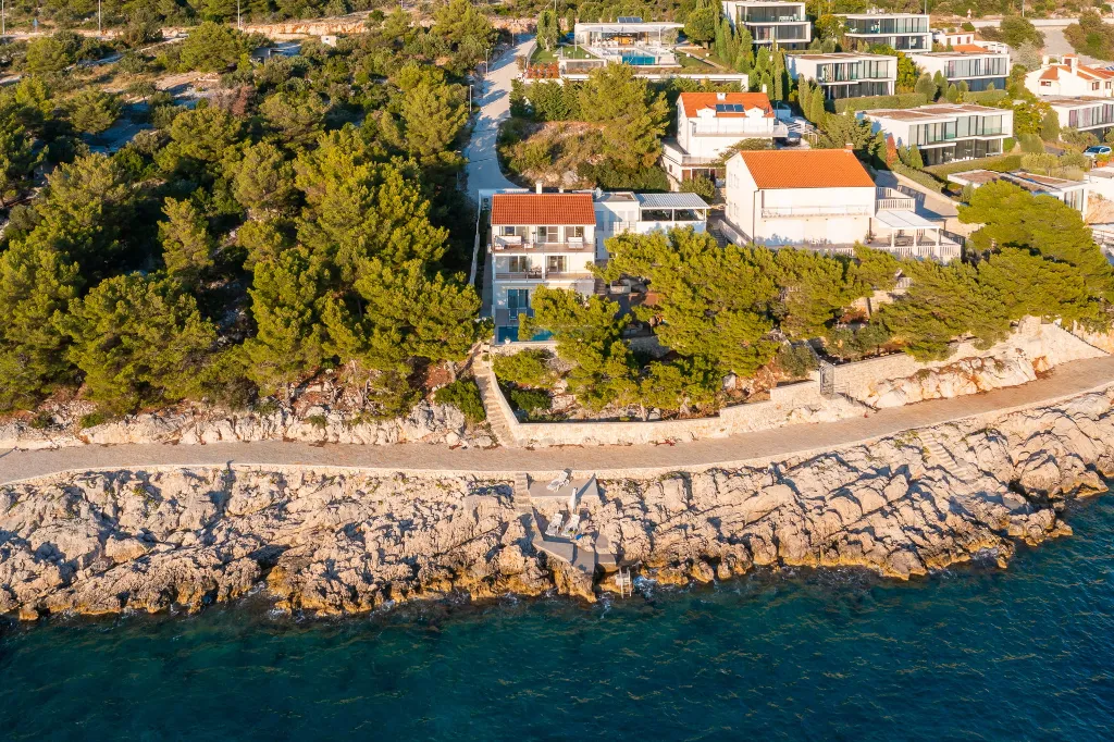 Seaside Villa with Pool in Primošten