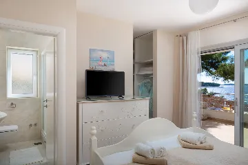 Seaside Villa with Pool in Primošten