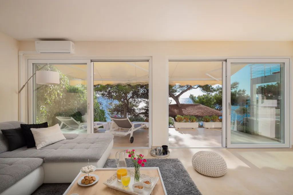 Seaside Villa with Pool in Primošten