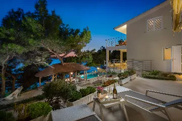 Seaside Villa with Pool in Primošten