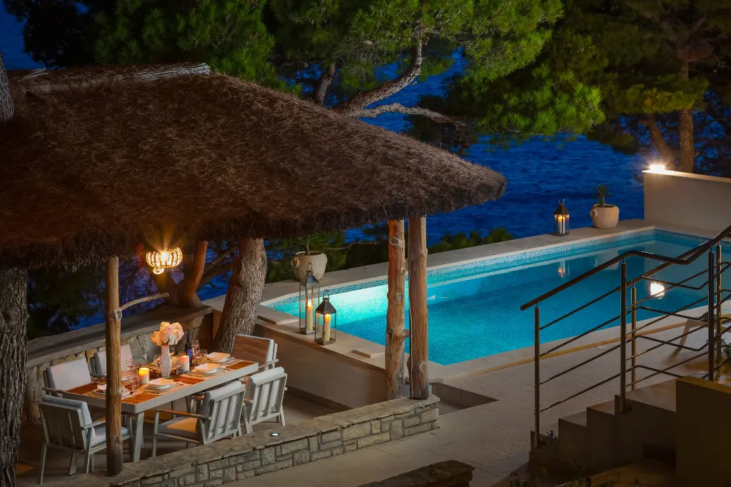 Seaside Villa with Pool in Primošten