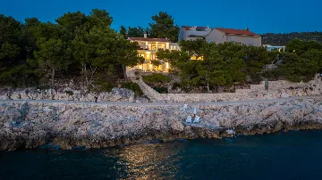Seaside Villa with Pool in Primošten