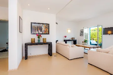 Seaside Family Villa with Pool on Prvić Luka Island