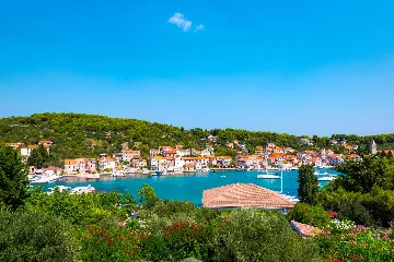 Seaside Family Villa with Pool on Prvić Luka Island