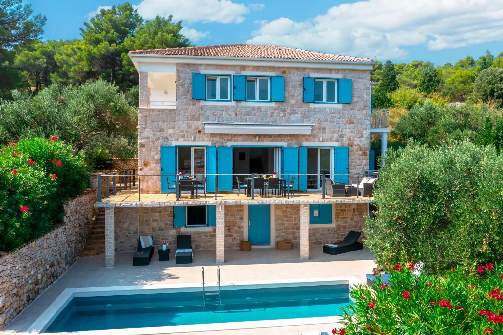 Seaside Family Villa with Pool on Prvić Luka Island