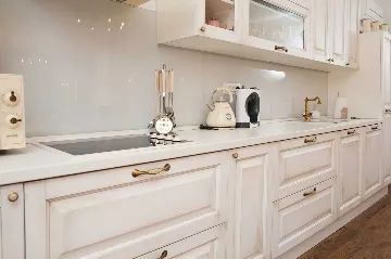 Seafront Villa Retreat with Pool, Milna