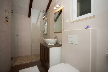 Seafront Villa Retreat with Pool, Milna