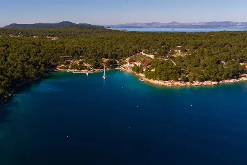 Seafront Villa Retreat with Pool, Milna