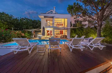 Premium Villa with Pool and Garden in Crikvenica