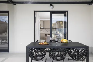 Modern Villa with Pool in Marčana