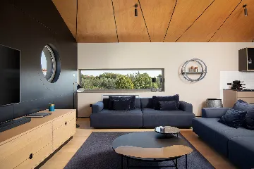 Modern Family Villa with Heated Pool, Fažana