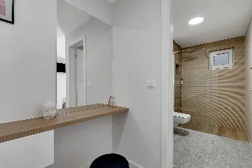 Modern Three-Bedroom Villa with Pool in Brela