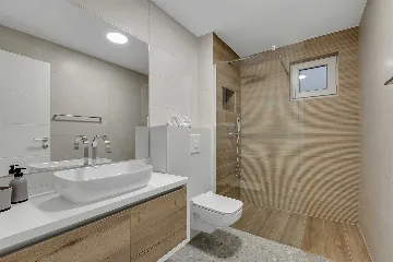 Modern Three-Bedroom Villa with Pool in Brela