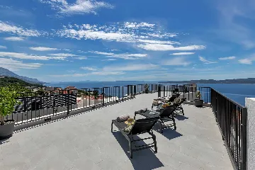 Modern Three-Bedroom Villa with Pool in Brela