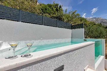 Modern Three-Bedroom Villa with Pool in Brela
