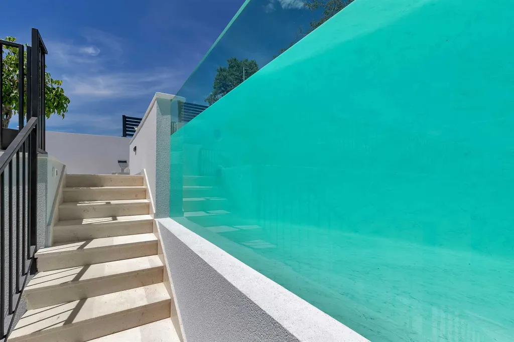 Modern Three-Bedroom Villa with Pool in Brela