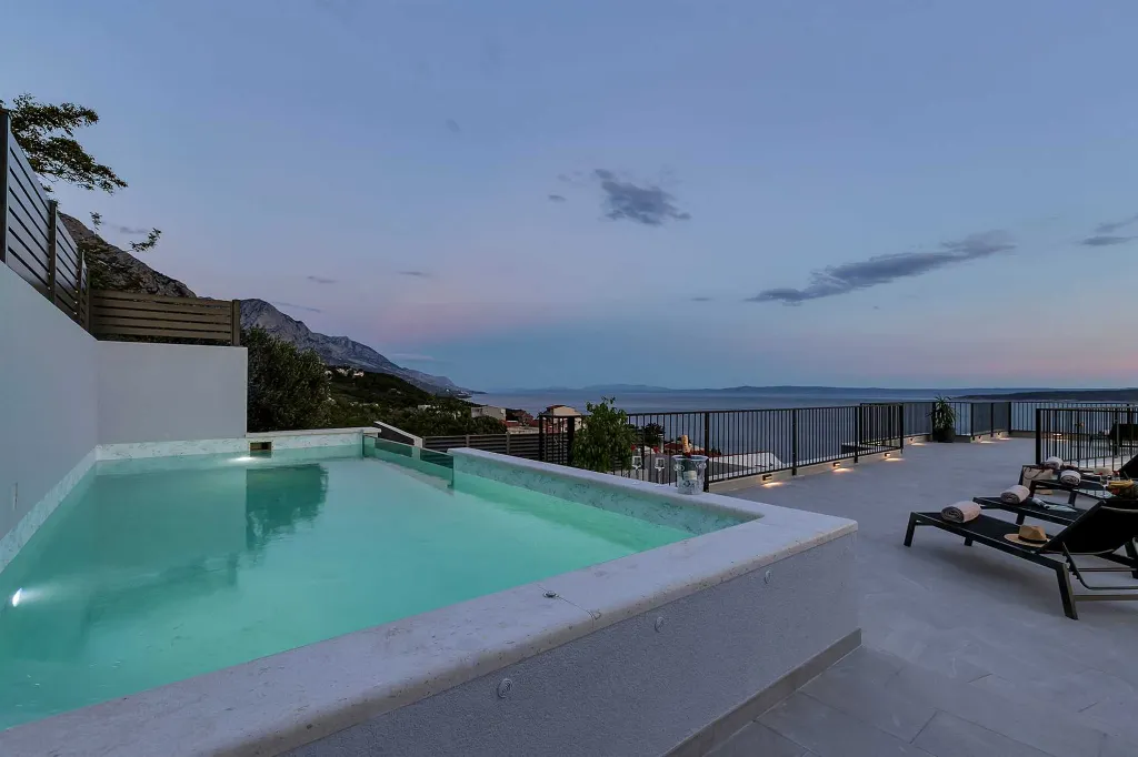 Modern Three-Bedroom Villa with Pool in Brela