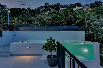 Modern Three-Bedroom Villa with Pool in Brela