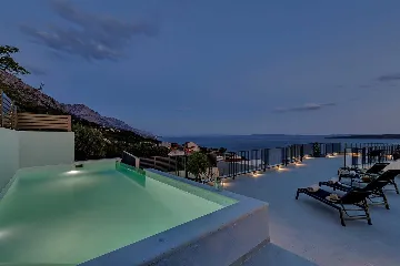 Modern Three-Bedroom Villa with Pool in Brela