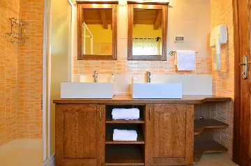 Spacious Villa Retreat with Pool in Buzet