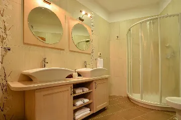 Spacious Villa Retreat with Pool in Buzet